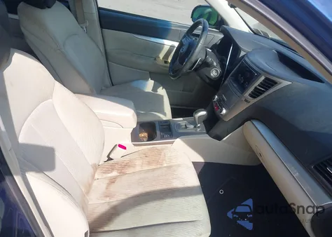 2011 Subaru Legacy 2.5I Premium z USA, uszkodzony, nr VIN 4S3BMBG68B3227750